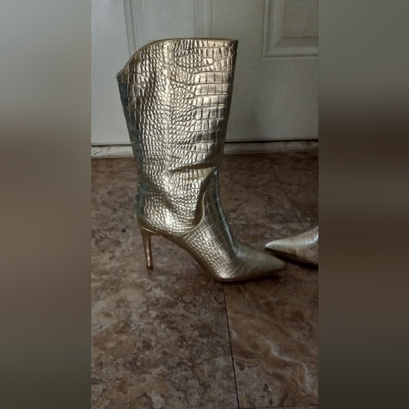 Gold calf boots - Picture 2 of 7